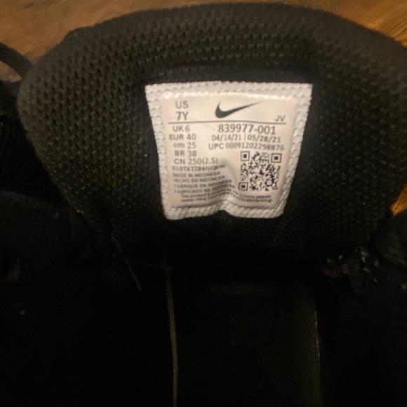 Nike Court Borough Mid - Picture 2 of 5